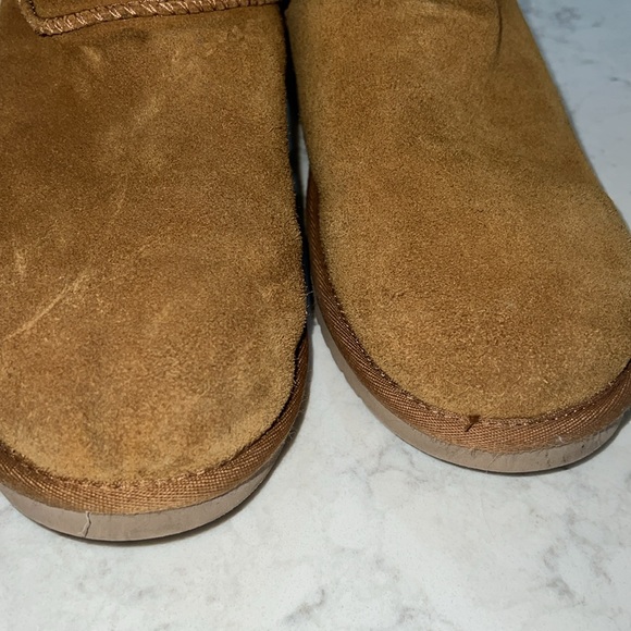 Koolaburra by UGG‎ tan boots. Size 10 - Picture 8 of 10